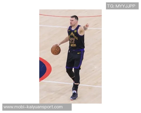 雷迪克谈东契奇防守挑战期待这位26岁球星的未来表现 雷迪克谈东契奇防守挑战期待这位26岁球星的未来表现