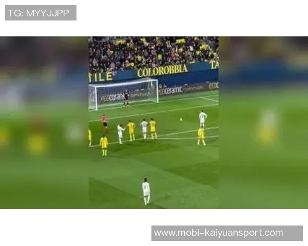 姆巴佩点球温情时刻拥抱迪亚斯深情表白为了你而战 姆巴佩点球温情时刻拥抱迪亚斯深情表白为了你而战