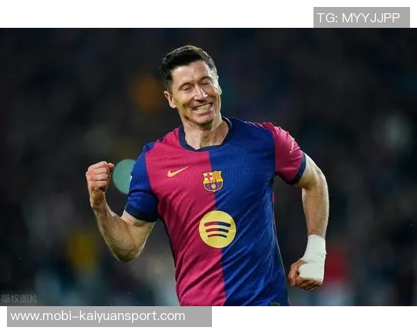 费内巴切为莱万提供一年半合同莱万希望获得两年半合同的愿望未能实现 费内巴切为莱万提供一年半合同莱万希望获得两年半合同的愿望未能实现